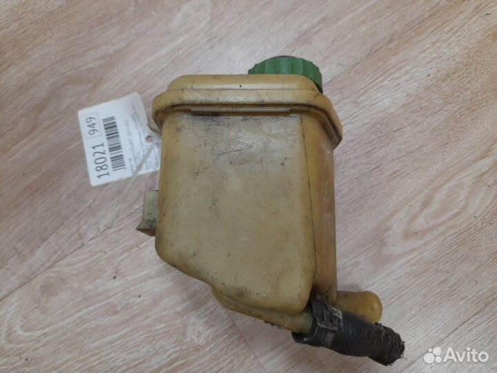 Бачок гур Volkswagen Touareg 2003-2010