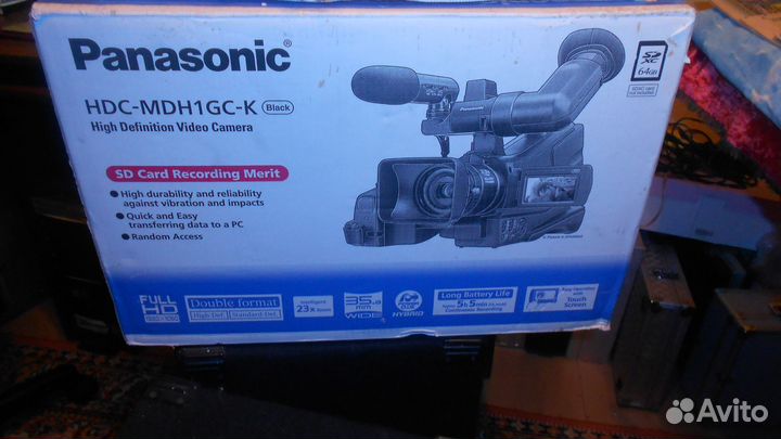 Профессиональная видеокамера Panasonik