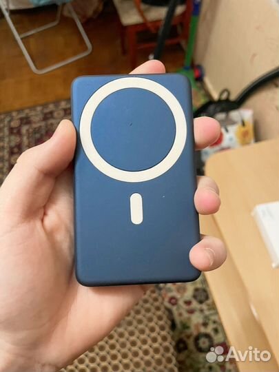 Магнитный внешний аккумулятор 15w на 5000 mAh нов