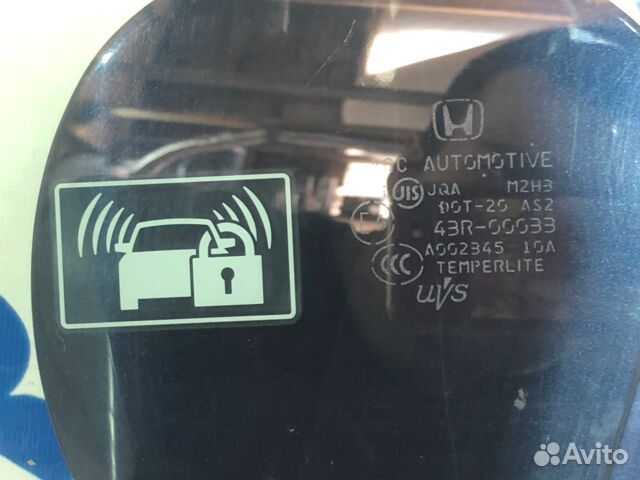 Стекло двери перед лев honda civic 8 4D 1.8 ат сед