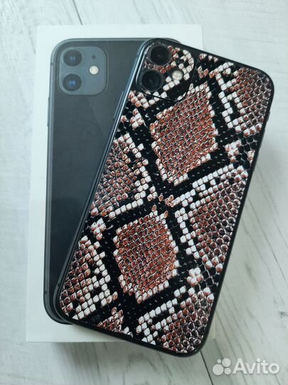 iPhone 11, 64 ГБ