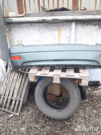 Продам бампер на приору