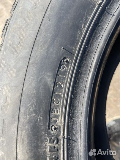 Bridgestone Blizzak Spike-02 SUV 225/65 R17