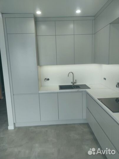 Кухня угловая современный дизайн на заказ