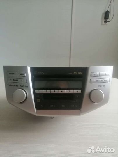 Магнитола штатная Toyota Harrier