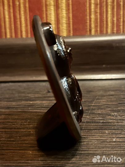 Стеклянный олимпийский мишка