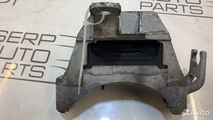 Подушка правая Chevrolet Cruze J300 F16D4 1.6 2010