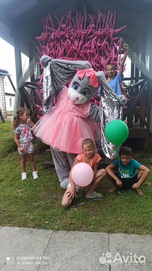 Поздравление от ростовых кукол