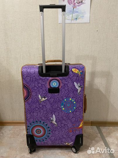 Чемодан на колесах