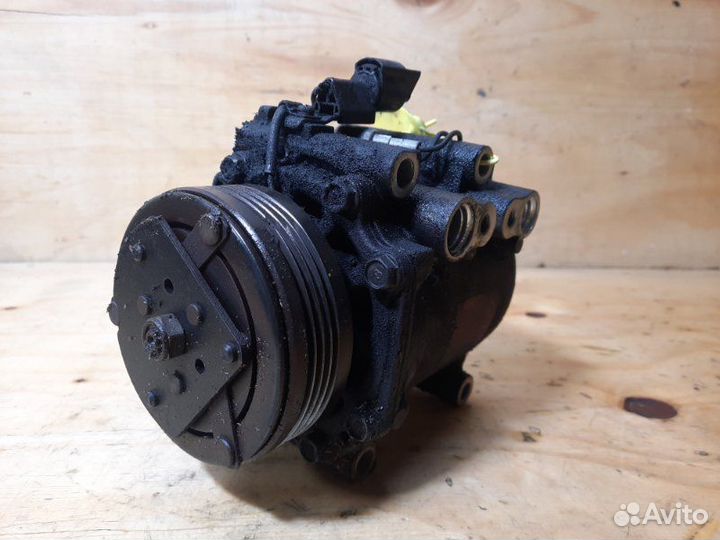 Компрессор кондиционера mitsubishi pajero mini