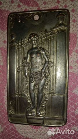 Старинная бляшка