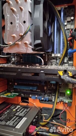 Материнская плата с процессором