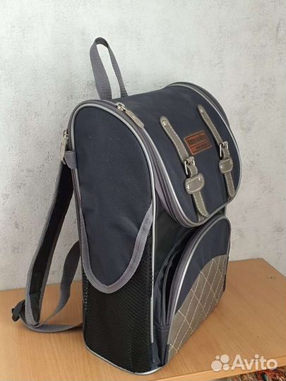 Рюкзаки ранцы для школы