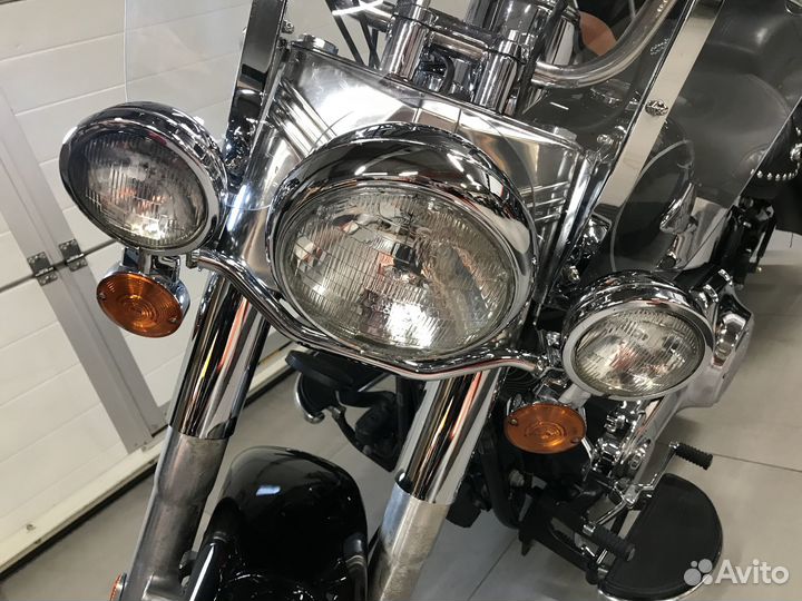 Harley-Davidson heritage softail classic 103
