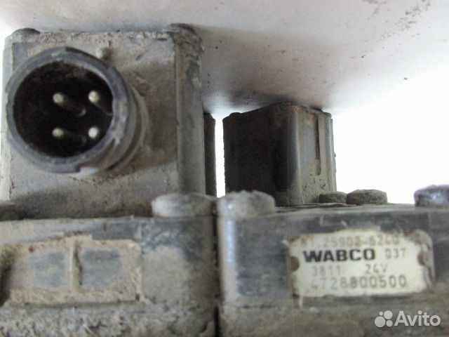 Кран уровня пола главный MAN TGA