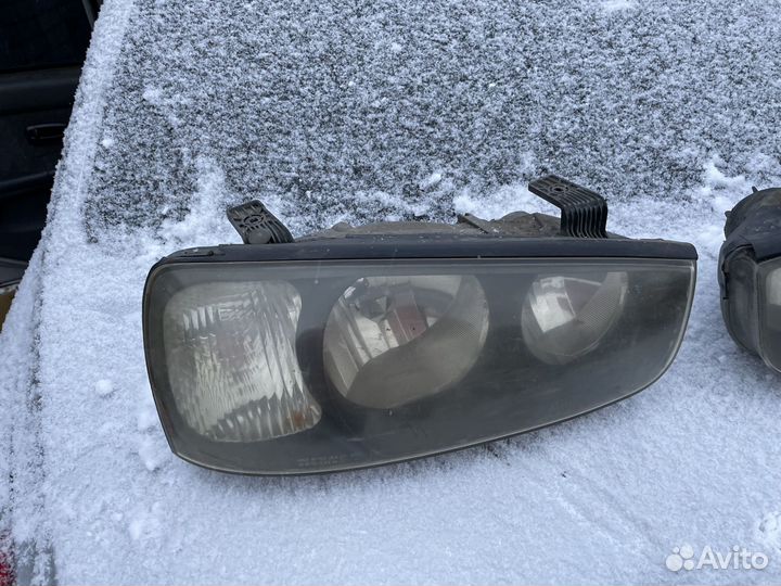 Комплект оригинальных фар на Hyundai Elantra xd 3