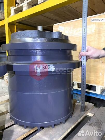 Редуктор хода Volvo EC250DNL