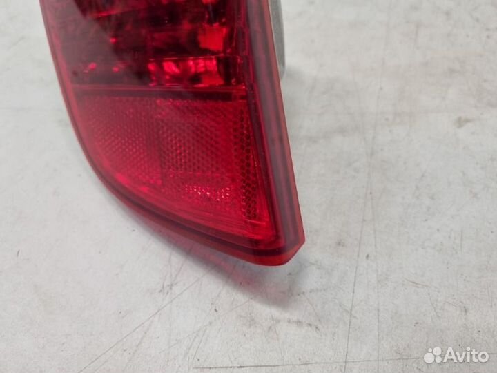 Фонарь противотуманный задний левый Toyota Land