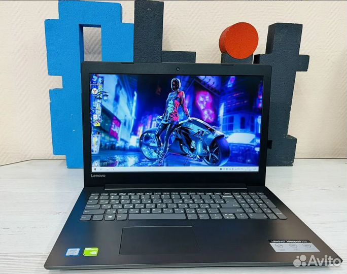 Игровой ноутбук i5-8250 MX150 2gb