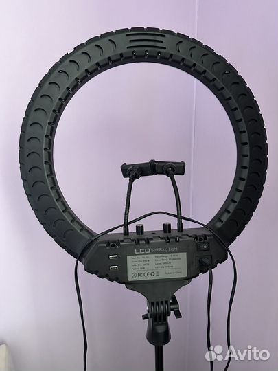 Кольцевая лампа 45 см со штативом
