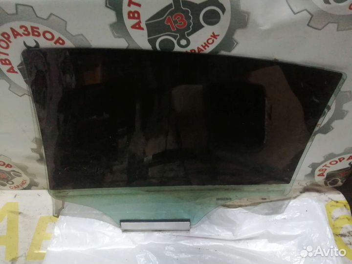 Стекло задней правой двери Opel Astra H, седан