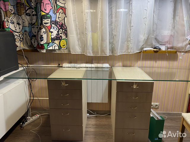 Письменный стол