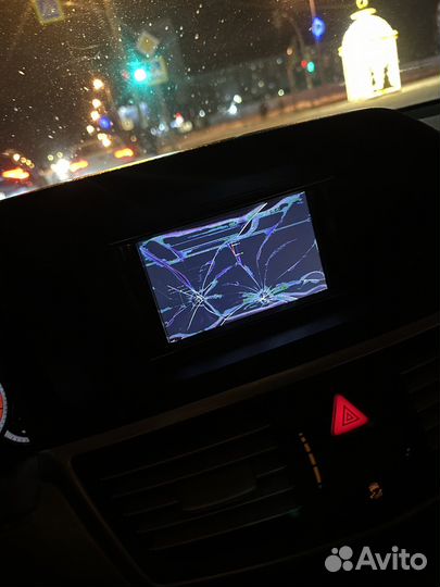 Магнитола Mercedes w212