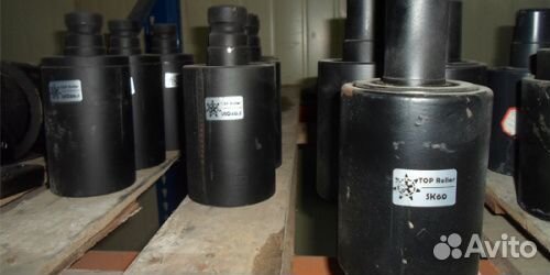 Поддерживающий каток на Hitachi ZX55U