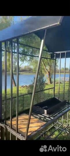Мангал с крышей