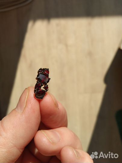Серебряный комплект с гранатом
