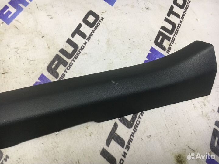 Накладка порога передняя правая Тойота Королла Е15