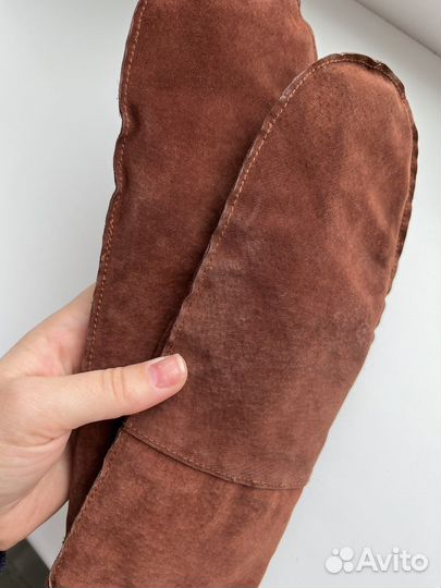 Варежки из замши