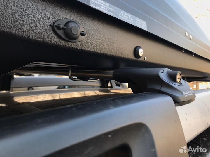 Багажник на крышу Рено Дастер бесшумный Turtle