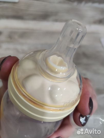 Бутылочка Medela с соской calma