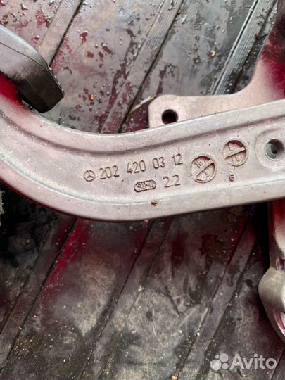 Педаль стояночного тормоза mercedes W210 E class