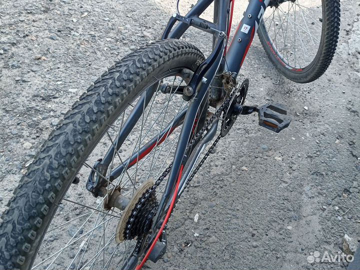 Велосипед качественный (17 рама, 26-е колеса)