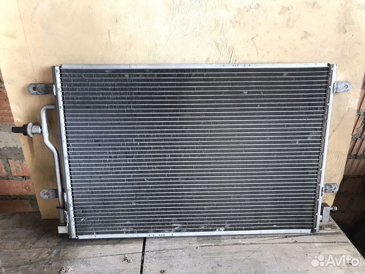 Радиатор кондиционера audi