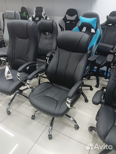 Офисное кресло новое