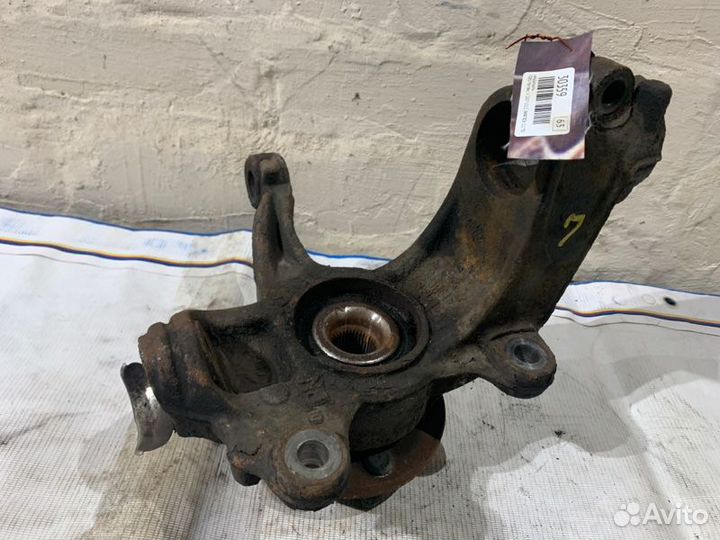 Кулак поворотный передний левый Ford Mondeo Iv