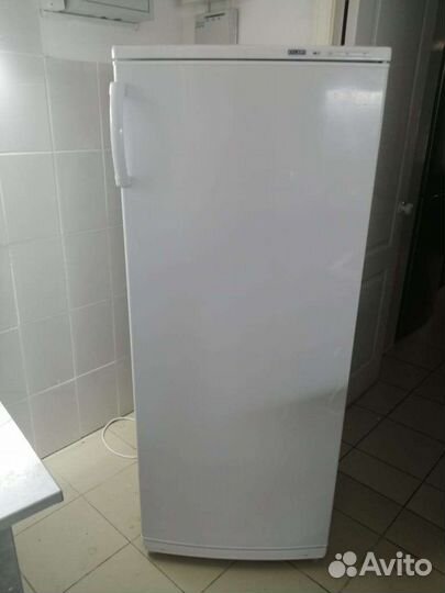 Холодильник атлант морозильник