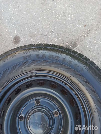 R16 Kumho Road Venture ST KL11 225/75, PCD 5x160 DIA 65.1