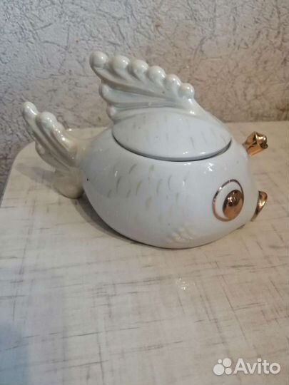 Фарфоровая статуэтка 