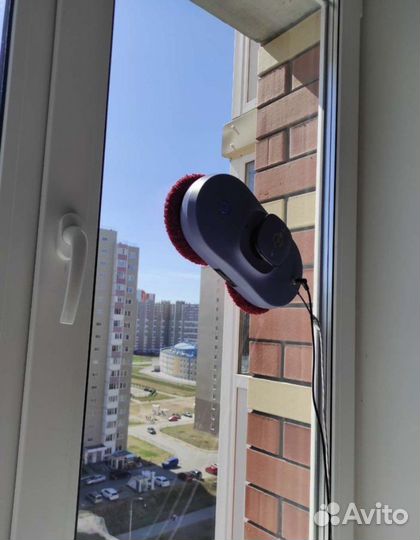 Робот мойщик окон