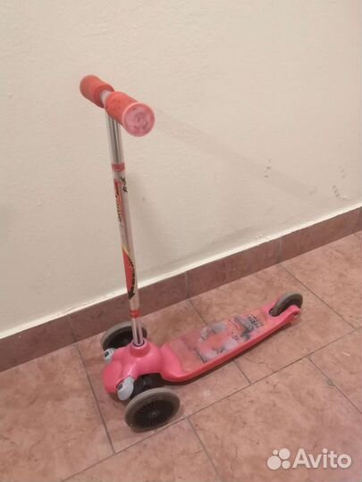 Самокат детский трехколесный