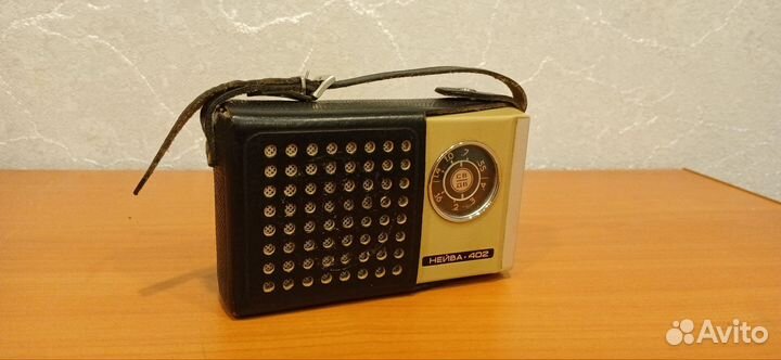 Радиоприемник СССР Нейва 402