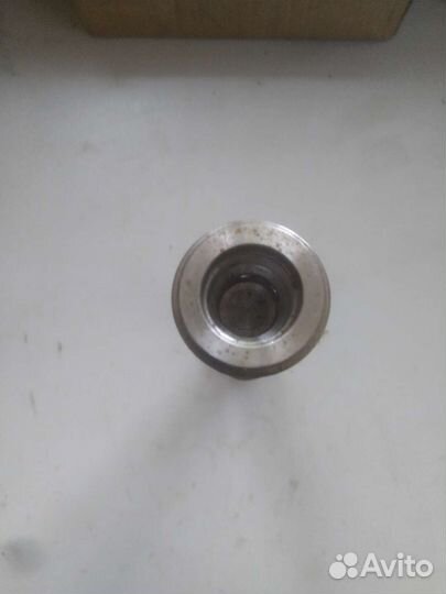 Распредвал выпускных клапанов BMW mini В38