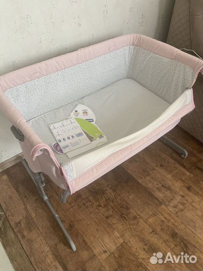 Кроватка люлька chicco next2me