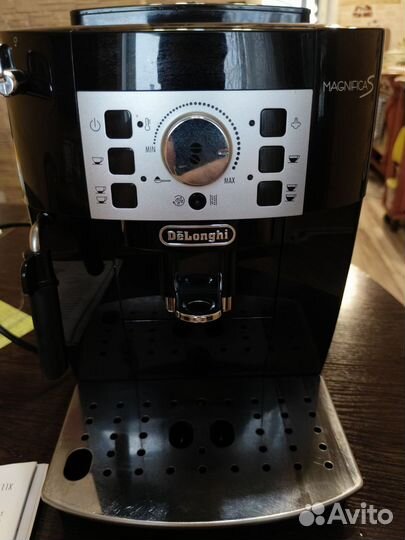 Кофемашина delonghi
