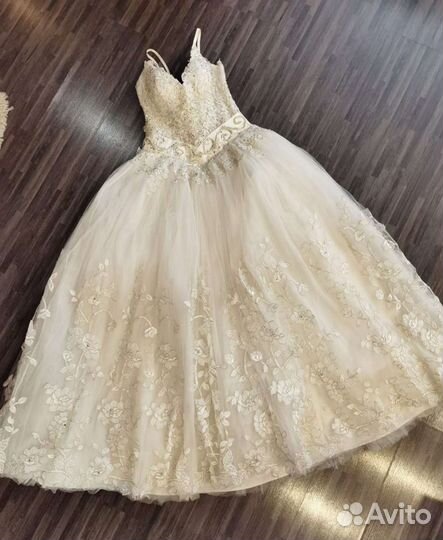 Платье свадебное