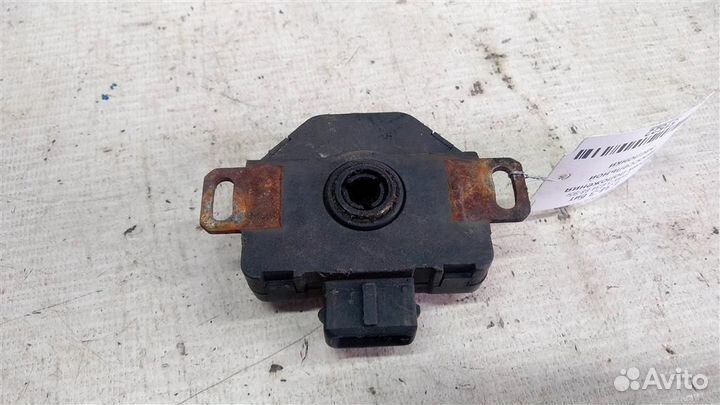 Датчик положения дроссельной заслонки BMW 5 E34 8